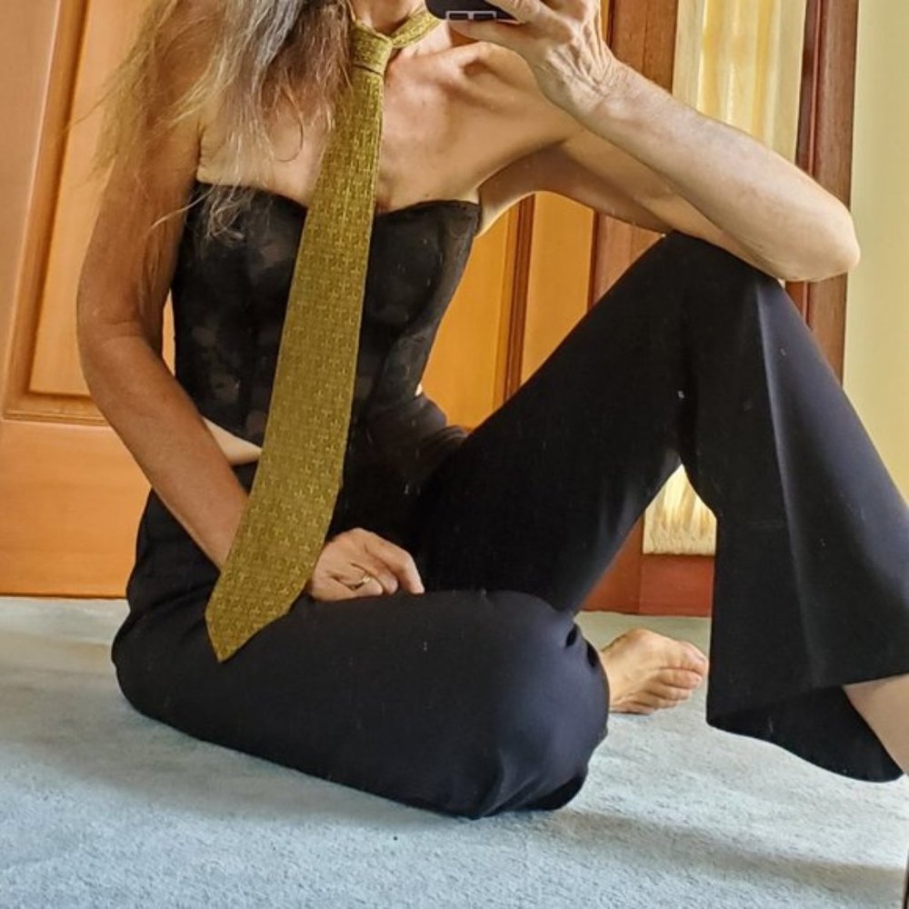 Vintage Gold Tie